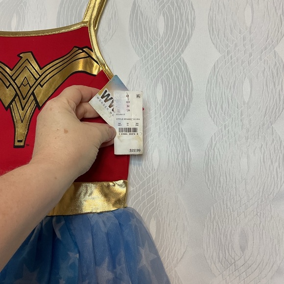 Wonder Woman girls dress med 7/8 NWT - Picture 2 of 6
